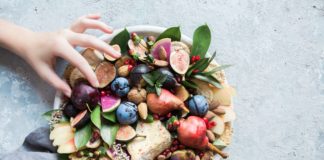 5 Sfaturi esențiale pentru a-ți îmbunătăți digestia, mâncând!